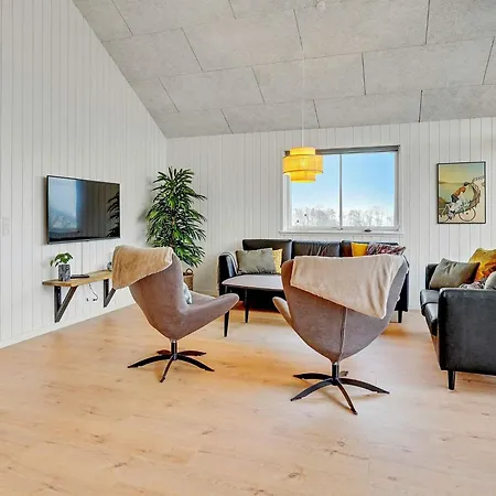 16 Person In Sydals Feriehus